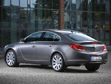 Opel Insignia обзор параметров, дизайна и характеристик Разумеется, ради этого придётся немного